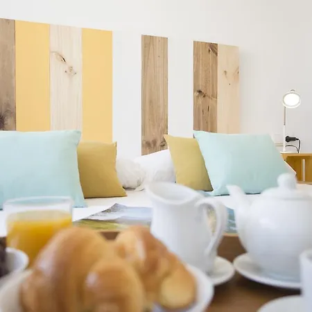 Apartment Singularstays Vi