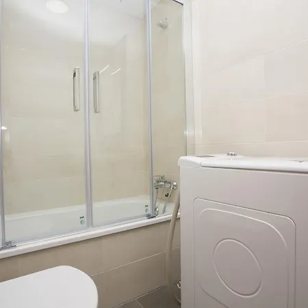 Singularstays Vi Apartmán *