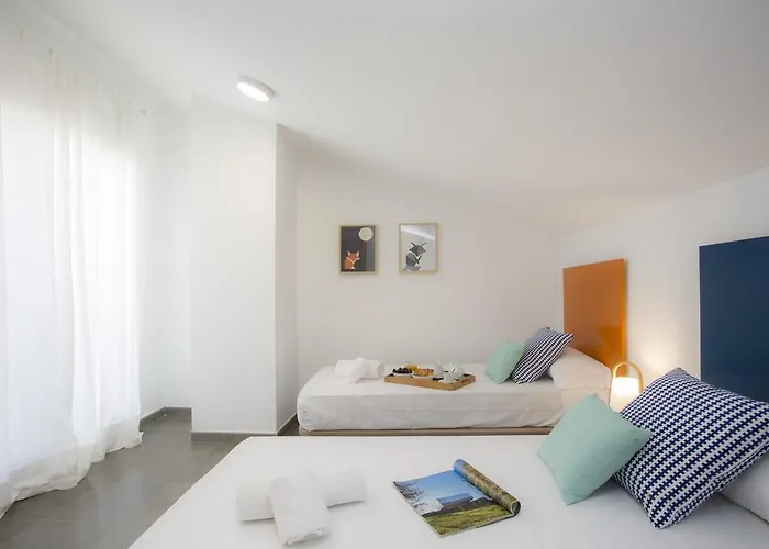 Apartment Singularstays Vi