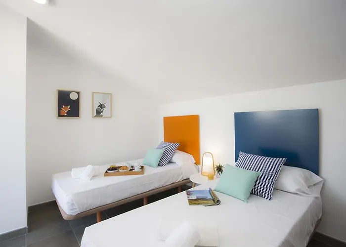 Apartment Singularstays Vi *