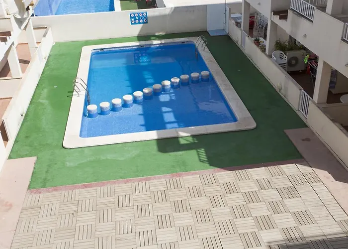 Apartment Singularstays Vi *