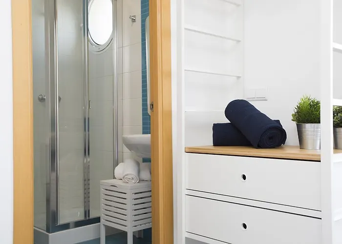 Apartment Singularstays Vi